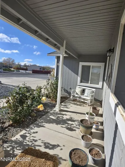 2880 Horseshoe, Fernley, Nevada 89408, 3 Bedrooms Bedrooms, ,2 BathroomsBathrooms,Residential,Residential,Horseshoe,250058574