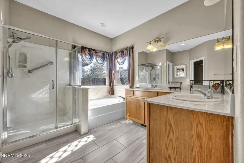 1031 Village Knoll, Sparks, Nevada 89436, 2 Bedrooms Bedrooms, ,2 BathroomsBathrooms,Residential,Residential,Village Knoll,250058575