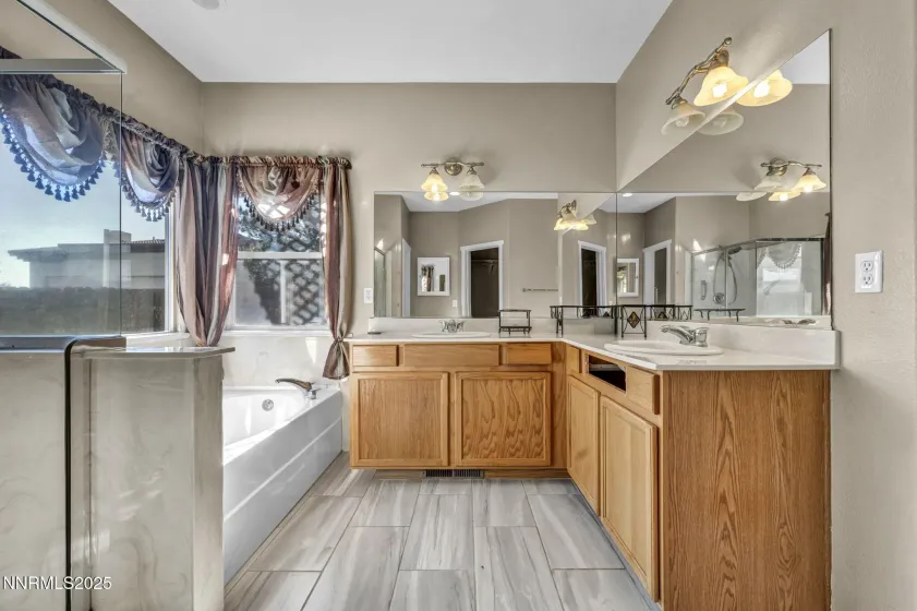 1031 Village Knoll, Sparks, Nevada 89436, 2 Bedrooms Bedrooms, ,2 BathroomsBathrooms,Residential,Residential,Village Knoll,250058575