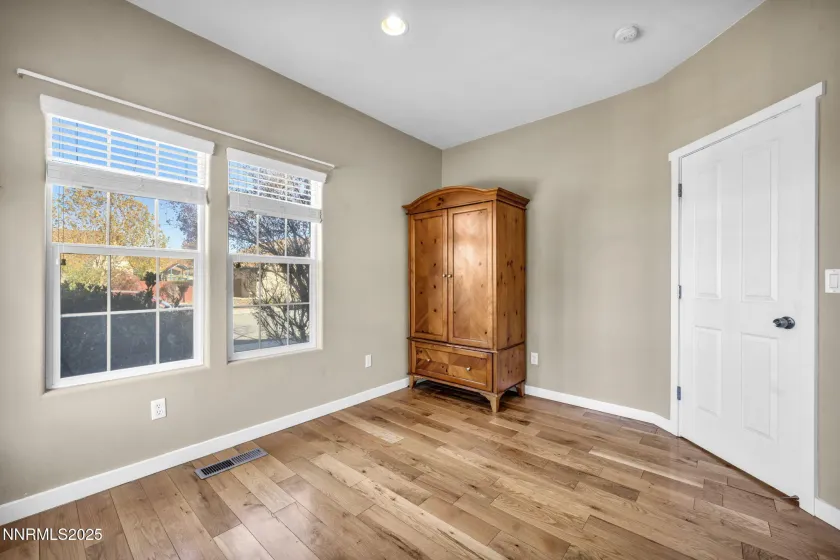 1031 Village Knoll, Sparks, Nevada 89436, 2 Bedrooms Bedrooms, ,2 BathroomsBathrooms,Residential,Residential,Village Knoll,250058575