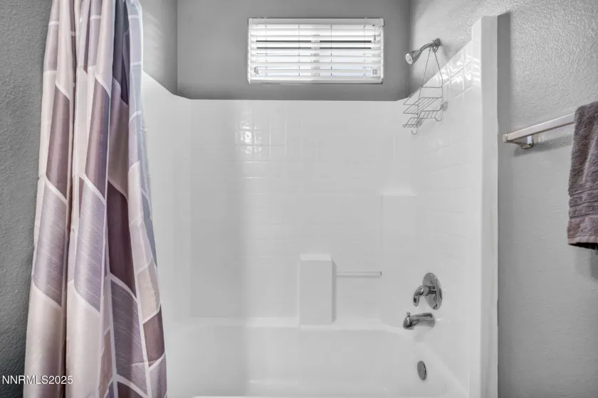 1031 Village Knoll, Sparks, Nevada 89436, 2 Bedrooms Bedrooms, ,2 BathroomsBathrooms,Residential,Residential,Village Knoll,250058575