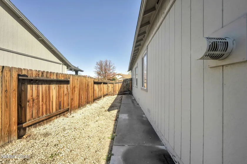 1031 Village Knoll, Sparks, Nevada 89436, 2 Bedrooms Bedrooms, ,2 BathroomsBathrooms,Residential,Residential,Village Knoll,250058575