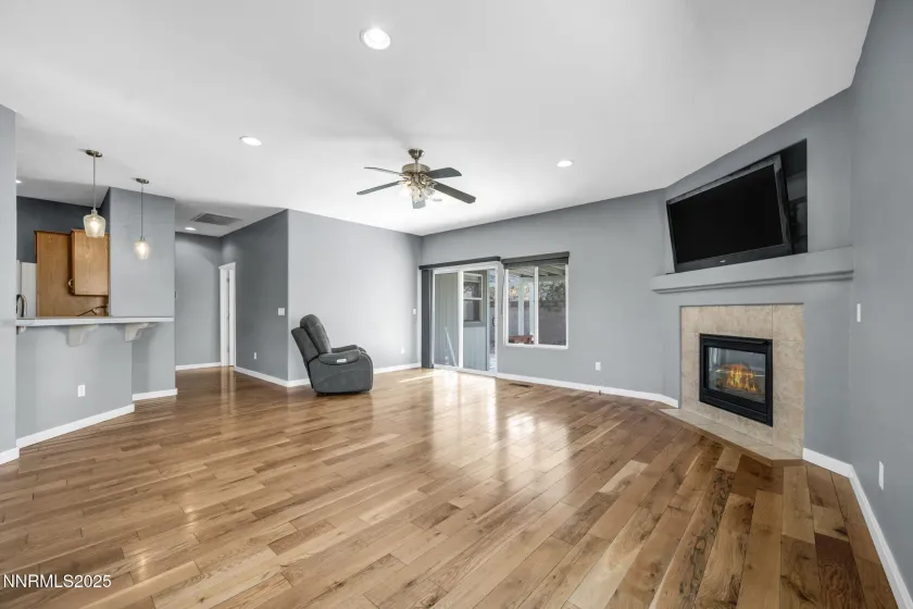 1031 Village Knoll, Sparks, Nevada 89436, 2 Bedrooms Bedrooms, ,2 BathroomsBathrooms,Residential,Residential,Village Knoll,250058575