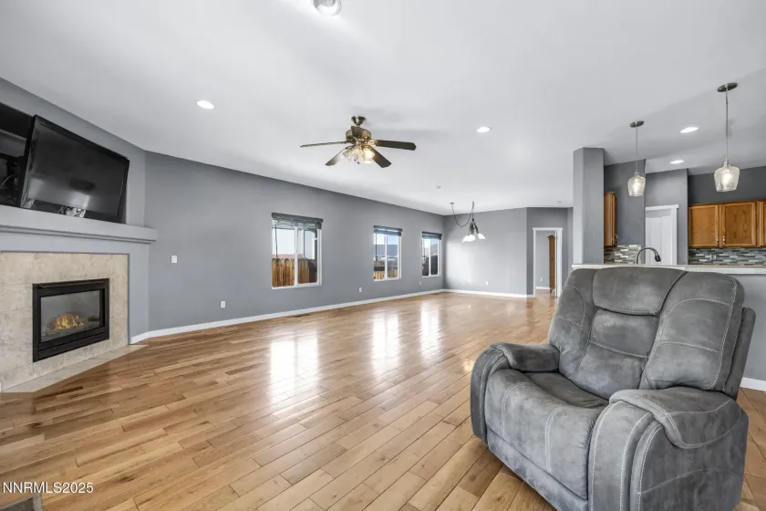 1031 Village Knoll, Sparks, Nevada 89436, 2 Bedrooms Bedrooms, ,2 BathroomsBathrooms,Residential,Residential,Village Knoll,250058575