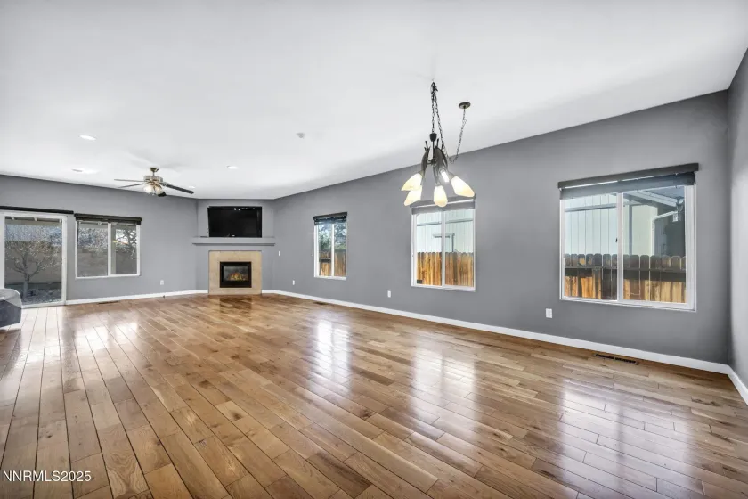 1031 Village Knoll, Sparks, Nevada 89436, 2 Bedrooms Bedrooms, ,2 BathroomsBathrooms,Residential,Residential,Village Knoll,250058575