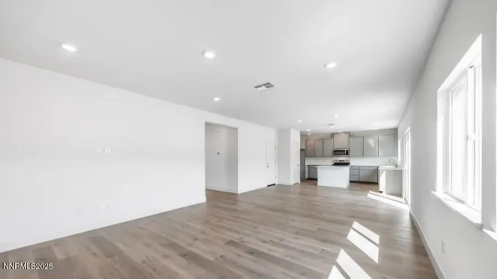 4358 Painted Cloud, Sparks, Nevada 89436, 4 Bedrooms Bedrooms, ,3 BathroomsBathrooms,Residential,Residential,Painted Cloud,250058581