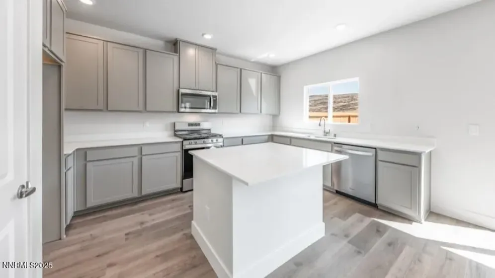 4358 Painted Cloud, Sparks, Nevada 89436, 4 Bedrooms Bedrooms, ,3 BathroomsBathrooms,Residential,Residential,Painted Cloud,250058581