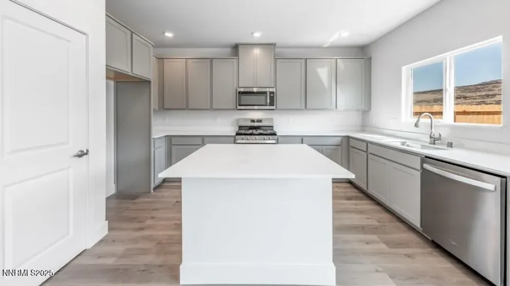 4358 Painted Cloud, Sparks, Nevada 89436, 4 Bedrooms Bedrooms, ,3 BathroomsBathrooms,Residential,Residential,Painted Cloud,250058581