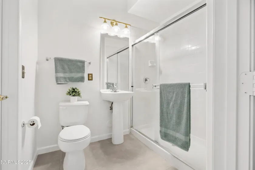 900 Meadows, Reno, Nevada 89521, 2 Bedrooms Bedrooms, ,2 BathroomsBathrooms,Residential,Residential,Meadows,250058585