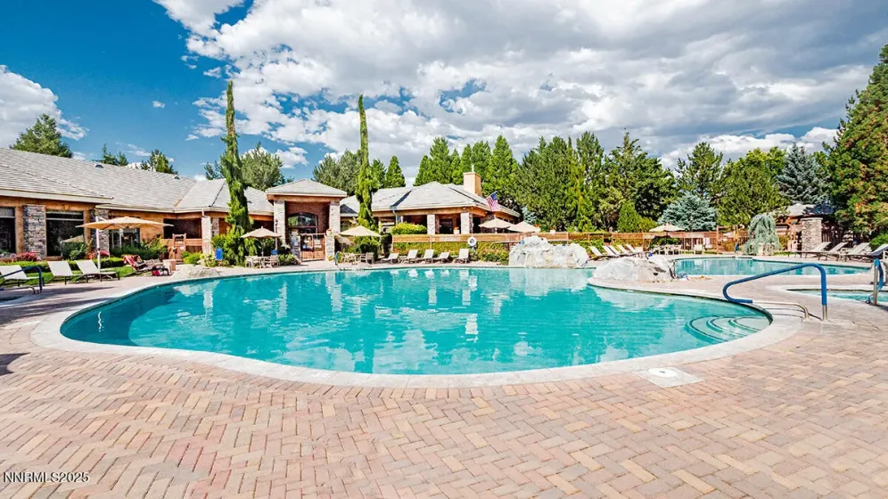 900 Meadows, Reno, Nevada 89521, 2 Bedrooms Bedrooms, ,2 BathroomsBathrooms,Residential,Residential,Meadows,250058585