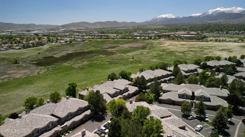 900 Meadows, Reno, Nevada 89521, 2 Bedrooms Bedrooms, ,2 BathroomsBathrooms,Residential,Residential,Meadows,250058585