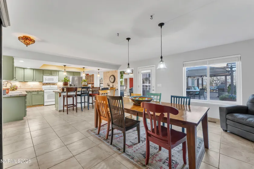 230 Sunlit, Spanish Springs, Nevada 89441, 3 Bedrooms Bedrooms, ,3 BathroomsBathrooms,Residential,Residential,Sunlit,250058587