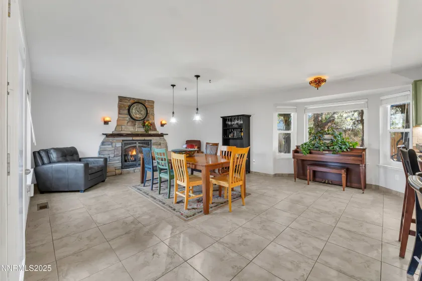 230 Sunlit, Spanish Springs, Nevada 89441, 3 Bedrooms Bedrooms, ,3 BathroomsBathrooms,Residential,Residential,Sunlit,250058587