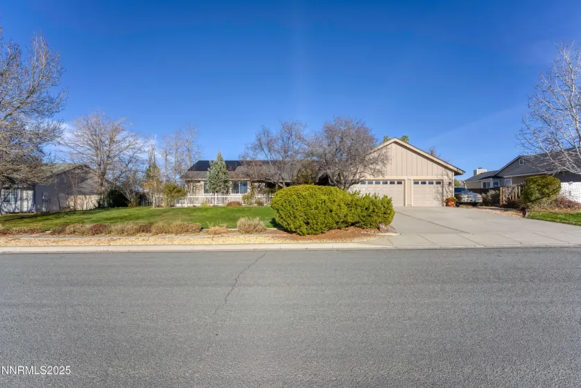230 Sunlit, Spanish Springs, Nevada 89441, 3 Bedrooms Bedrooms, ,3 BathroomsBathrooms,Residential,Residential,Sunlit,250058587