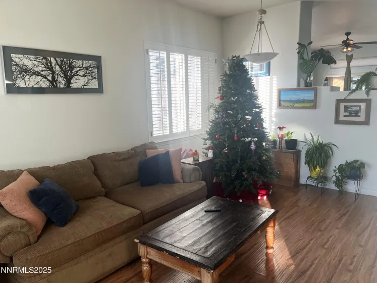 1310 Chichester, Gardnerville, Nevada 89410, 4 Bedrooms Bedrooms, ,2 BathroomsBathrooms,Residential,Residential,Chichester,250058588