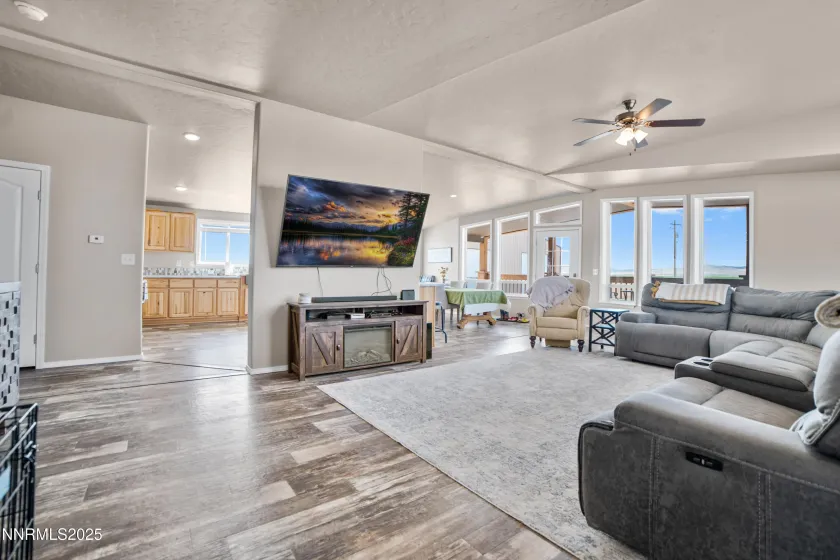 6500 Dutch Flat, Winnemucca, Nevada 89445, 4 Bedrooms Bedrooms, ,2 BathroomsBathrooms,Residential,Residential,Dutch Flat,250055071