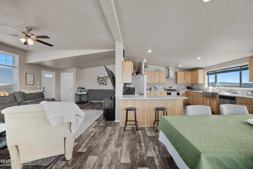 6500 Dutch Flat, Winnemucca, Nevada 89445, 4 Bedrooms Bedrooms, ,2 BathroomsBathrooms,Residential,Residential,Dutch Flat,250055071