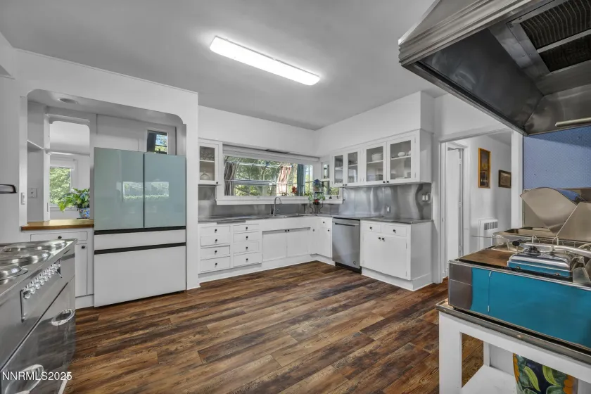 125 Greenridge, Reno, Nevada 89509, 6 Bedrooms Bedrooms, ,7 BathroomsBathrooms,Residential,Residential,Greenridge,250050264