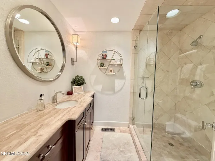 5012 Lakeridge, Reno, Nevada 89509, 2 Bedrooms Bedrooms, ,2 BathroomsBathrooms,Residential,Residential,Lakeridge,250058589