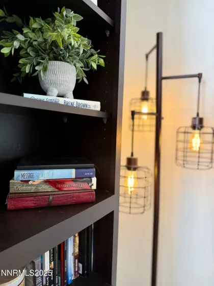 5012 Lakeridge, Reno, Nevada 89509, 2 Bedrooms Bedrooms, ,2 BathroomsBathrooms,Residential,Residential,Lakeridge,250058589