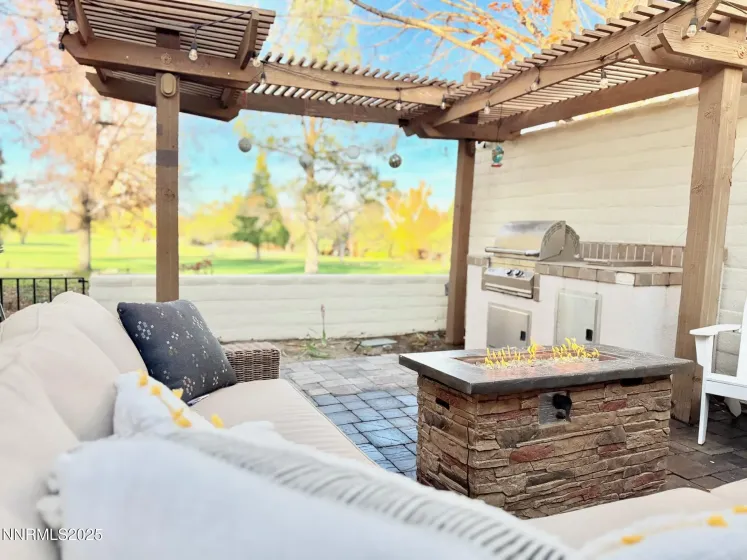 5012 Lakeridge, Reno, Nevada 89509, 2 Bedrooms Bedrooms, ,2 BathroomsBathrooms,Residential,Residential,Lakeridge,250058589