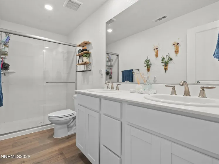 4232 Fawnridge, Reno, Nevada 89503, 3 Bedrooms Bedrooms, ,3 BathroomsBathrooms,Residential,Residential,Fawnridge,250058590