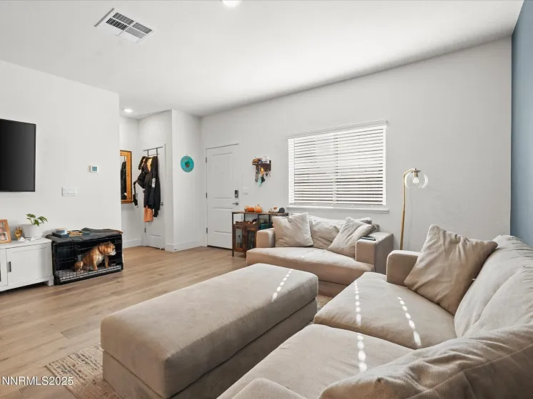 4232 Fawnridge, Reno, Nevada 89503, 3 Bedrooms Bedrooms, ,3 BathroomsBathrooms,Residential,Residential,Fawnridge,250058590