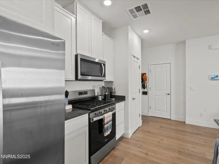 4232 Fawnridge, Reno, Nevada 89503, 3 Bedrooms Bedrooms, ,3 BathroomsBathrooms,Residential,Residential,Fawnridge,250058590