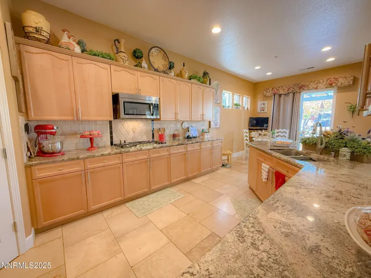 7657 Bareback, Sparks, Nevada 89436, 3 Bedrooms Bedrooms, ,2 BathroomsBathrooms,Residential,Residential,Bareback,250058592