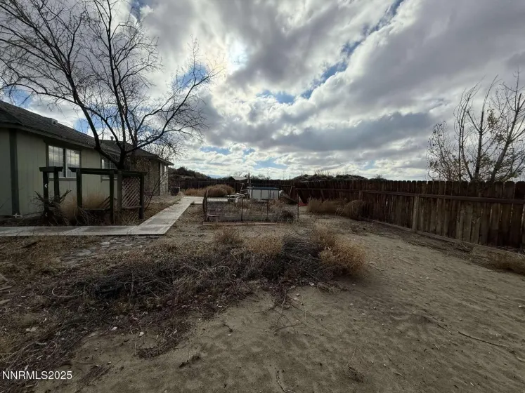 5212 Toyon, Fallon, Nevada 89406, 3 Bedrooms Bedrooms, ,2 BathroomsBathrooms,Residential,Residential,Toyon,250058596
