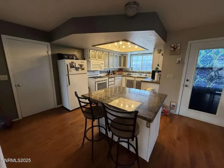 5212 Toyon, Fallon, Nevada 89406, 3 Bedrooms Bedrooms, ,2 BathroomsBathrooms,Residential,Residential,Toyon,250058596