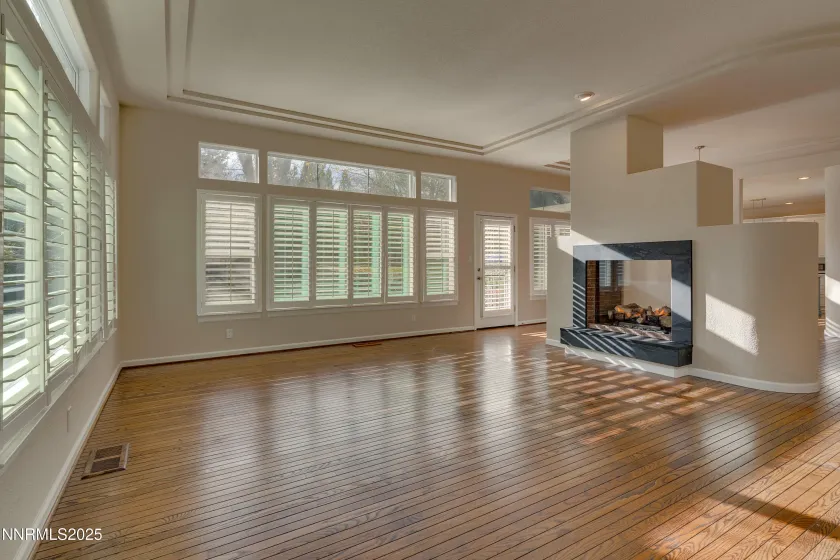 4052 Caughlin Creek, Reno, Nevada 89519, 2 Bedrooms Bedrooms, ,3 BathroomsBathrooms,Residential,Residential,Caughlin Creek,250058597