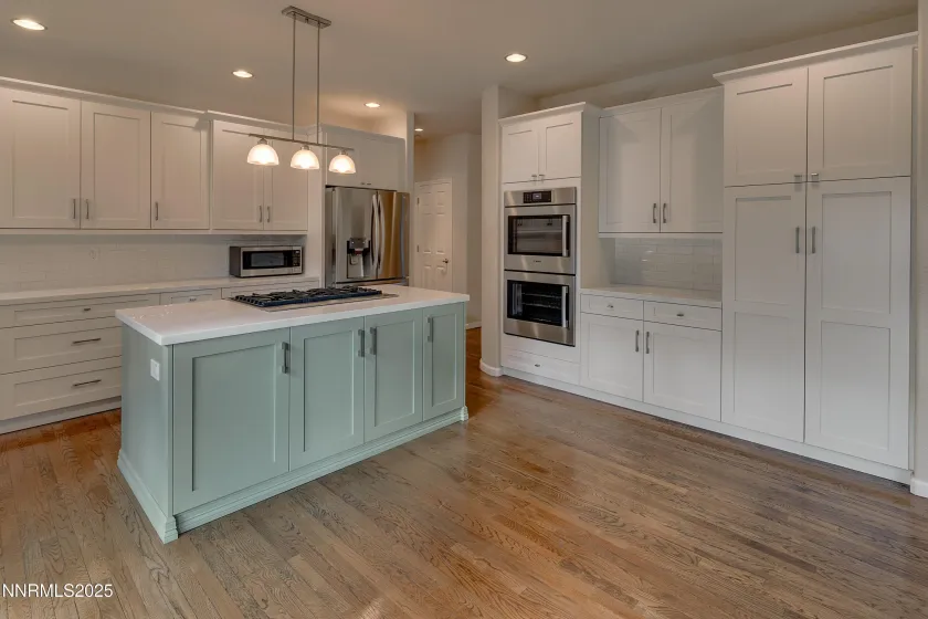 4052 Caughlin Creek, Reno, Nevada 89519, 2 Bedrooms Bedrooms, ,3 BathroomsBathrooms,Residential,Residential,Caughlin Creek,250058597