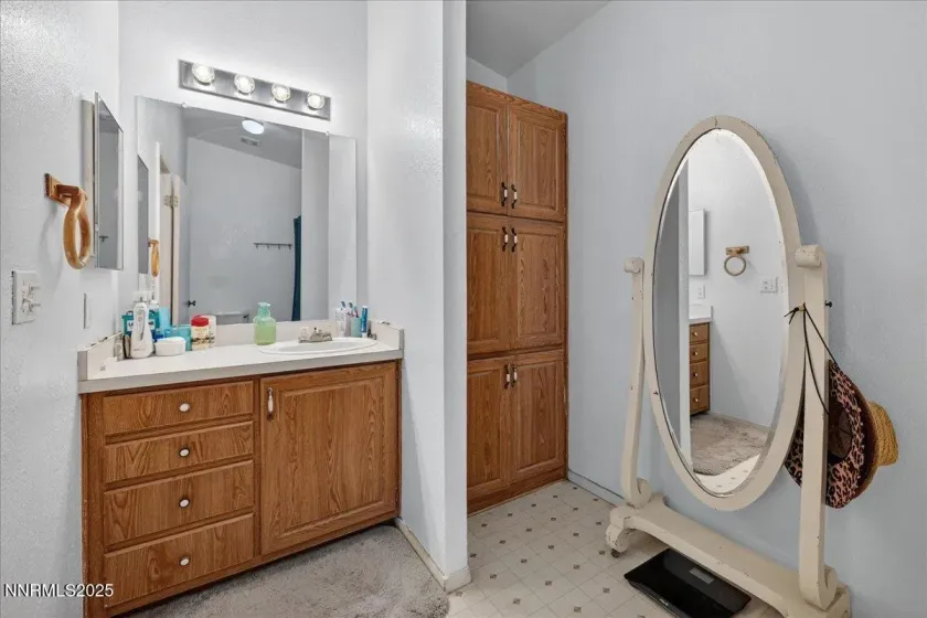 1200 Ernst, Fallon, Nevada 89406, 3 Bedrooms Bedrooms, ,2 BathroomsBathrooms,Residential,Residential,Ernst,250058598