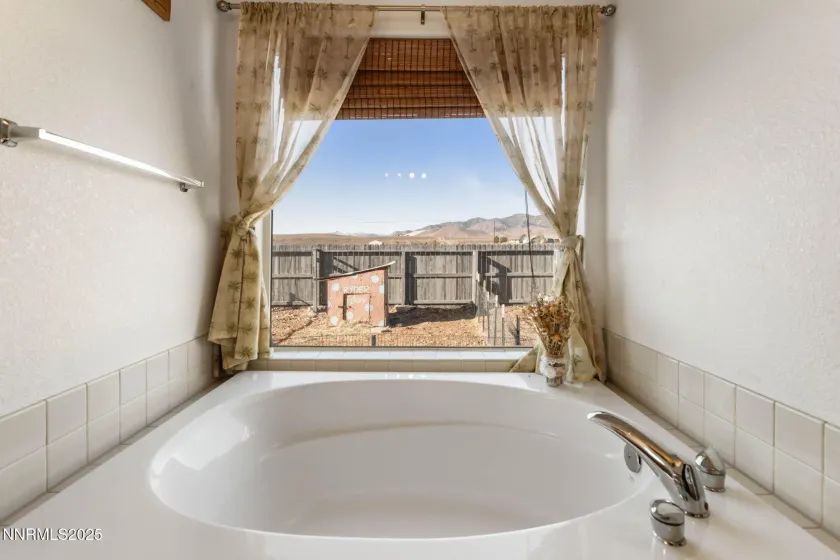 12965 Seminole, Stagecoach, Nevada 89429, 4 Bedrooms Bedrooms, ,2 BathroomsBathrooms,Residential,Residential,Seminole,250058599