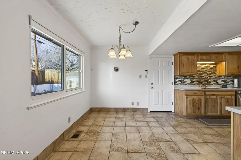 3295 Sandra, Reno, Nevada 89503, 3 Bedrooms Bedrooms, ,2 BathroomsBathrooms,Residential,Residential,Sandra,250058615