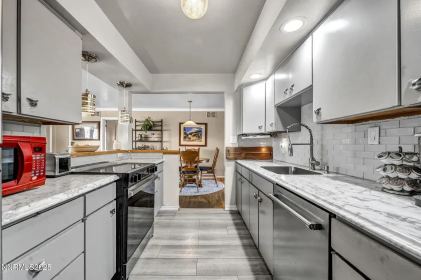 72 Suda, Reno, Nevada 89509, 3 Bedrooms Bedrooms, ,2 BathroomsBathrooms,Residential,Residential,Suda,250058617