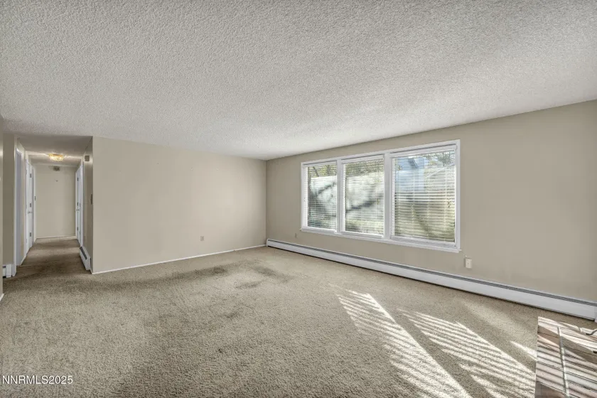 1832 Pyrenees, Carson City, Nevada 89703, 3 Bedrooms Bedrooms, ,2 BathroomsBathrooms,Residential,Residential,Pyrenees,250058618