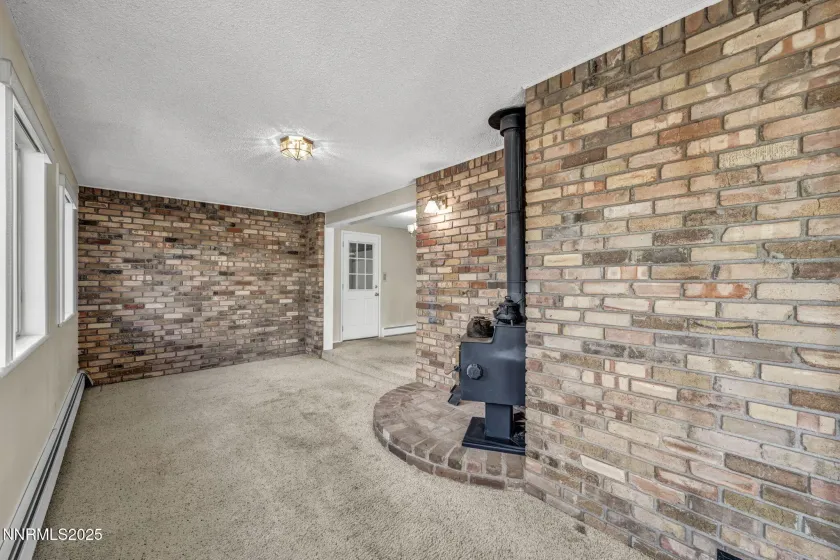 1832 Pyrenees, Carson City, Nevada 89703, 3 Bedrooms Bedrooms, ,2 BathroomsBathrooms,Residential,Residential,Pyrenees,250058618