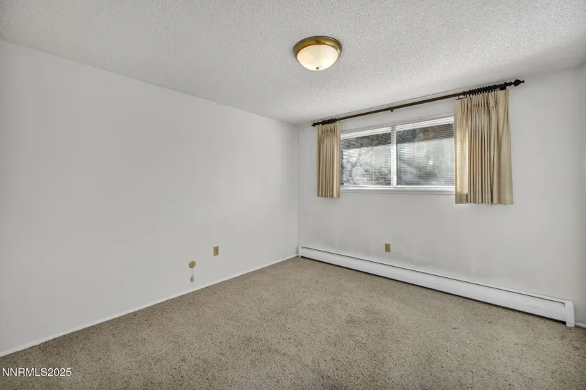 1832 Pyrenees, Carson City, Nevada 89703, 3 Bedrooms Bedrooms, ,2 BathroomsBathrooms,Residential,Residential,Pyrenees,250058618