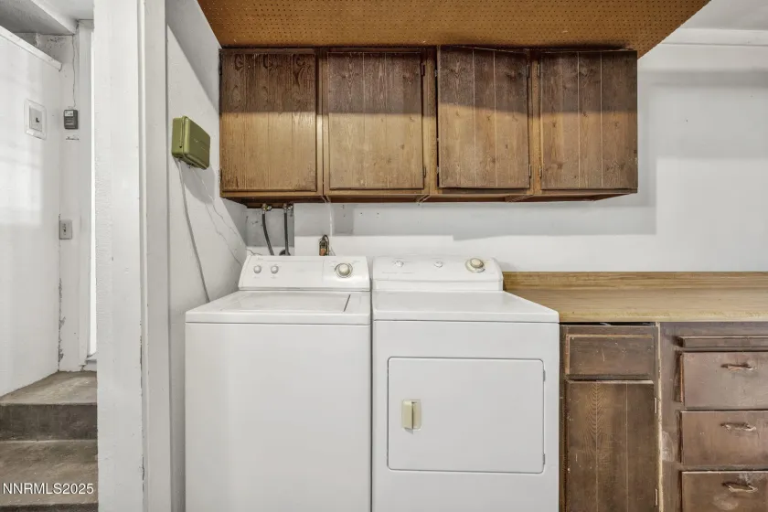 1832 Pyrenees, Carson City, Nevada 89703, 3 Bedrooms Bedrooms, ,2 BathroomsBathrooms,Residential,Residential,Pyrenees,250058618