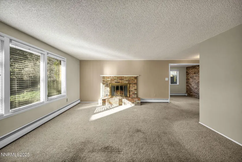 1832 Pyrenees, Carson City, Nevada 89703, 3 Bedrooms Bedrooms, ,2 BathroomsBathrooms,Residential,Residential,Pyrenees,250058618