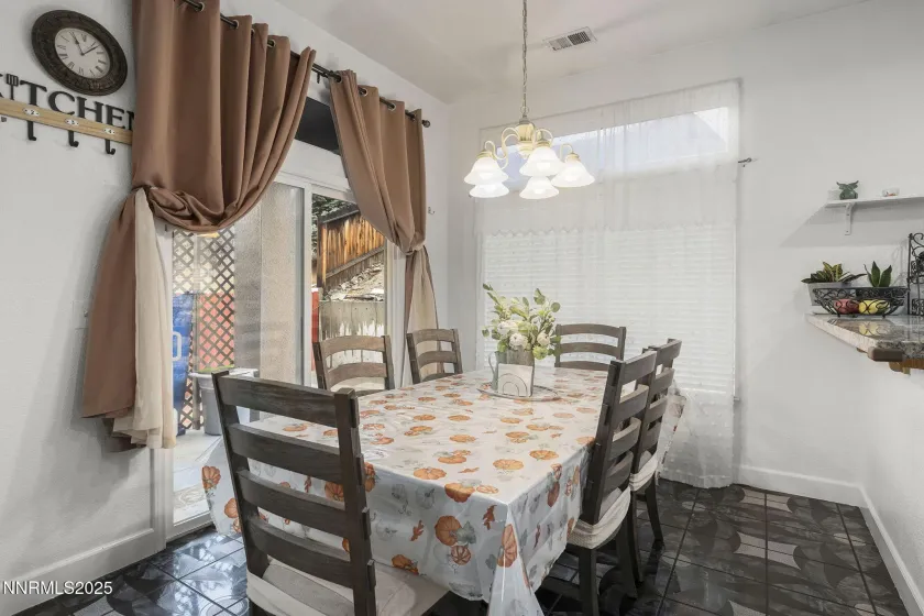 2756 Table Rock, Carson City, Nevada 89706, 3 Bedrooms Bedrooms, ,2 BathroomsBathrooms,Residential,Residential,Table Rock,250058621