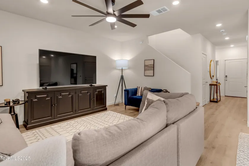 7754 Wandering, Reno, Nevada 89506, 4 Bedrooms Bedrooms, ,3 BathroomsBathrooms,Residential,Residential,Wandering,250058625