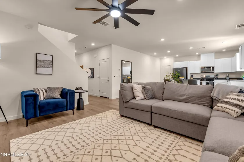 7754 Wandering, Reno, Nevada 89506, 4 Bedrooms Bedrooms, ,3 BathroomsBathrooms,Residential,Residential,Wandering,250058625