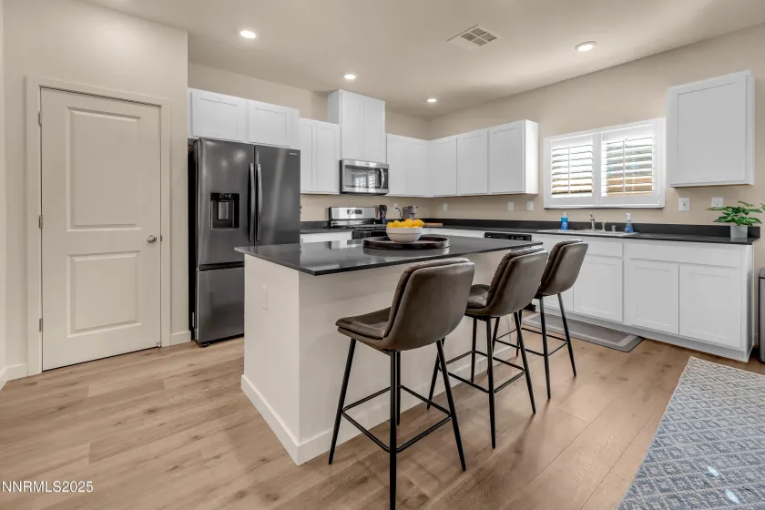 7754 Wandering, Reno, Nevada 89506, 4 Bedrooms Bedrooms, ,3 BathroomsBathrooms,Residential,Residential,Wandering,250058625