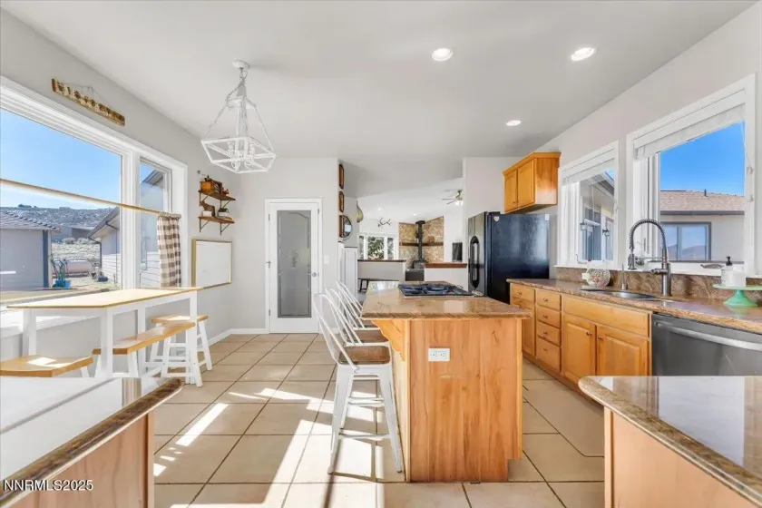 400 Britt, Reno, Nevada 89508, 3 Bedrooms Bedrooms, ,3 BathroomsBathrooms,Residential,Residential,Britt,250051635