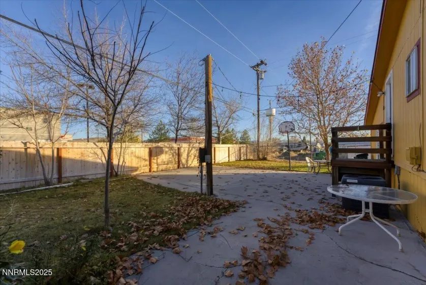 150 5th, Sun Valley, Nevada 89433, 3 Bedrooms Bedrooms, ,2 BathroomsBathrooms,Residential,Residential,5th,250058627