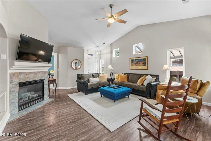 165 Stonecrest, Verdi, Nevada 89439, 3 Bedrooms Bedrooms, ,2 BathroomsBathrooms,Residential,Residential,Stonecrest,250058628