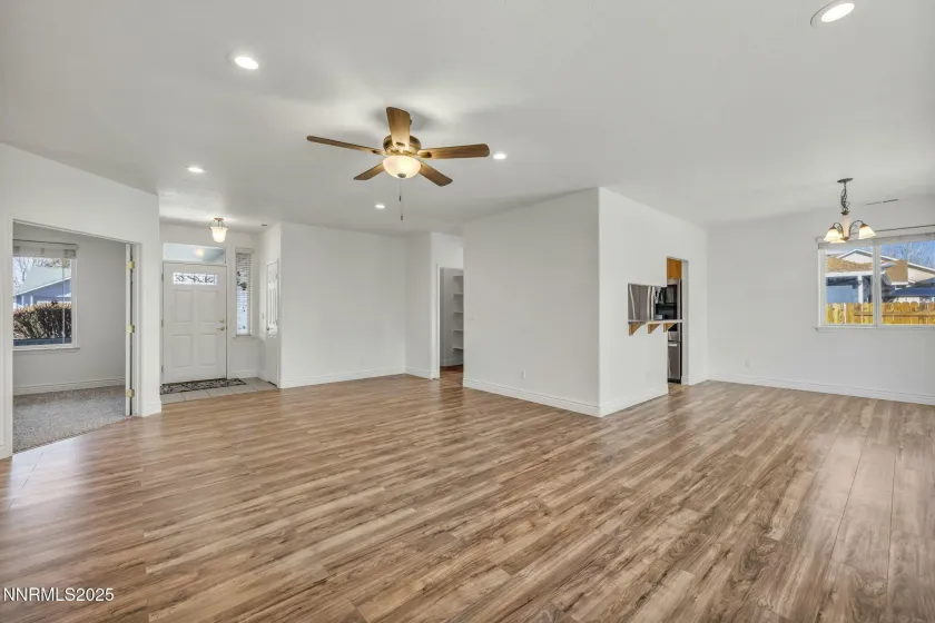 1379 Branden, Gardnerville, Nevada 89410, 3 Bedrooms Bedrooms, ,2 BathroomsBathrooms,Residential,Residential,Branden,250058629